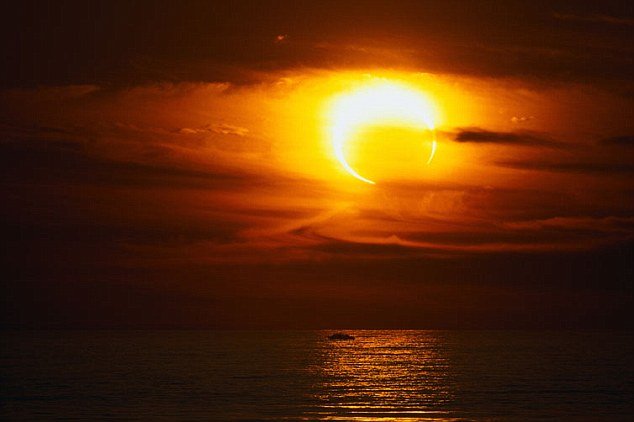 Εκλειψη ηλίου θα μαγέψει τον πλανήτη το Σαββατοκύριακο [εικόνες] | iefimerida.gr 3