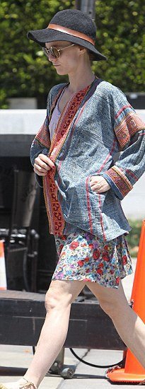 Σε αποσύνθεση η Παραντί από τις φήμες ότι ο Ντεπ τα έχει με μπαϊσέξουαλ [εικόνες] | iefimerida.gr 1