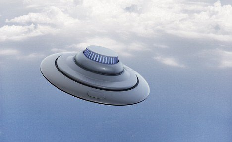 Ο πιλότος που έπεισε υπουργό ότι τα UFO υπάρχουν [εικόνες] | iefimerida.gr 0