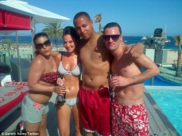 Η καλλονή Ελληνίδα που αναστατώνει την Ιμπιζα [εικόνες] | iefimerida.gr 1