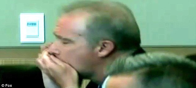 Χρεοκοπημένος επιχειρηματίας αυτοκτονεί μπροστά στους δικαστές [εικόνες&βίντεο] | iefimerida.gr 2