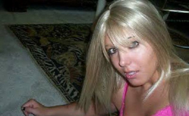 77.183 ευρώ έδωσε 26χρονος για να μοιάσει στην Μπρίτνι Σπίαρς [εικόνες] | iefimerida.gr 1