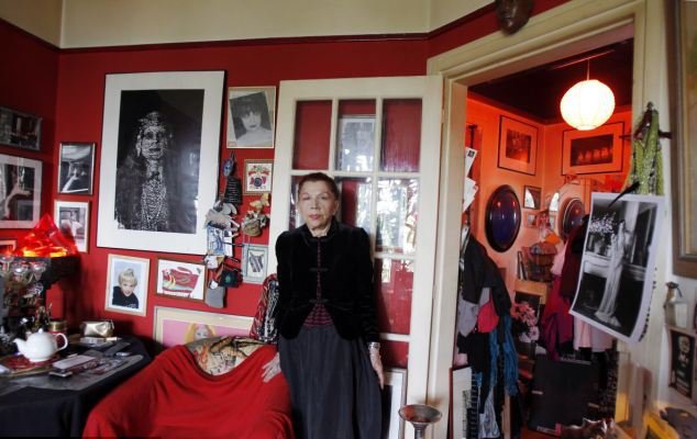 Ηθοποιός μήνυσε την μάνα της επειδή την φωτογράφισε στα 11 της στο Playboy [βίντεο]  | iefimerida.gr 0