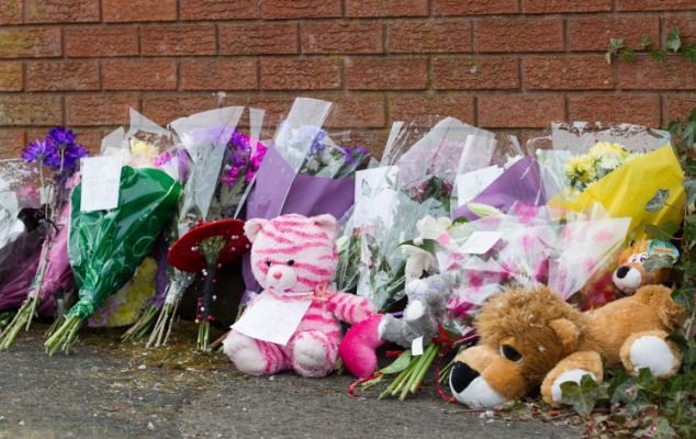 Τέσσερα σκυλιά κατασπάραξαν μέχρι θανάτου 14χρονη επειδή έτρωγε κρεατόπιτα [εικόνες] | iefimerida.gr 3