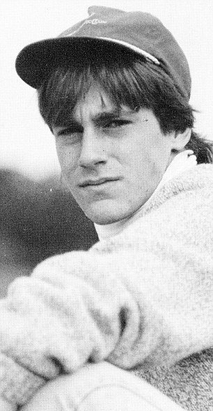 Ακόμη και ο Ντον Ντρέιπερ των Mad Men είχε τα χάλια του στο γυμνάσιο [εικόνες]  | iefimerida.gr 3