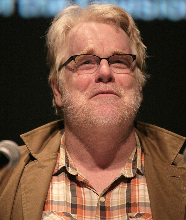 Η πρώτη εμφάνιση του 46χρονου σταρ μετά την θεραπεία απεξάρτησης από την ηρωίνη [εικόνα]  | iefimerida.gr 0