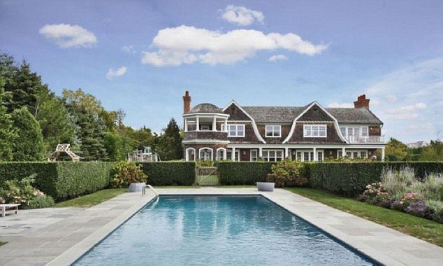 «Στα 18 μου ήμουν άστεγη», αποκαλύπτει η Τζένιφερ Λόπεζ [εικόνες]  | iefimerida.gr 1