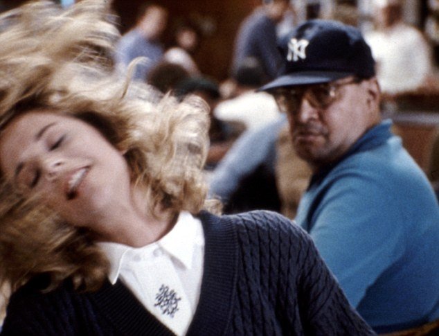 «Eίχα τριάντα με σαράντα οργασμούς εκείνη την ημέρα» -Οι πρωταγωνιστές του θρυλικού «Οταν ο Χάρι γνώρισε τη Σάλι» αποκαλύπτουν [βίντεο] | iefimerida.gr 1