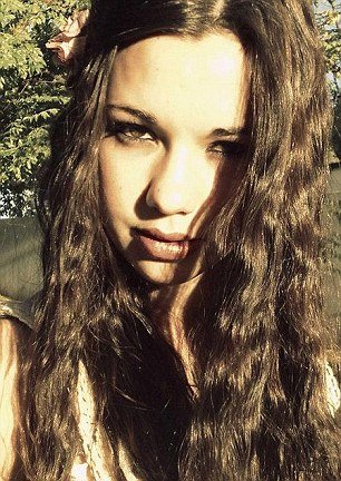 Μία 19χρονη στο πλευρό του Πιστόριους -Φοιτήτρια η νέα σύντροφός του [εικόνες] | iefimerida.gr 0