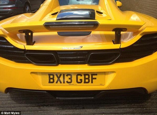 Αν ήμουν πλούσιος: Ενας 27χρονος Βρετανός κέρδισε στο Λόττο, παράτησε τη δουλειά του στο εργοστάσιο και άρχισε να ζει χλιδάτα και ονειρεμένα [εικόνες]  | iefimerida.gr 1