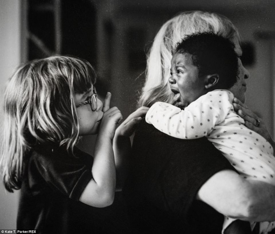 Το συγκλονιστικό άλμπουμ μιας υιοθεσίας -Καρέ καρέ το πώς ένα μωρό γίνεται μέλος της νέας του οικογένειας [εικόνες] | iefimerida.gr 8