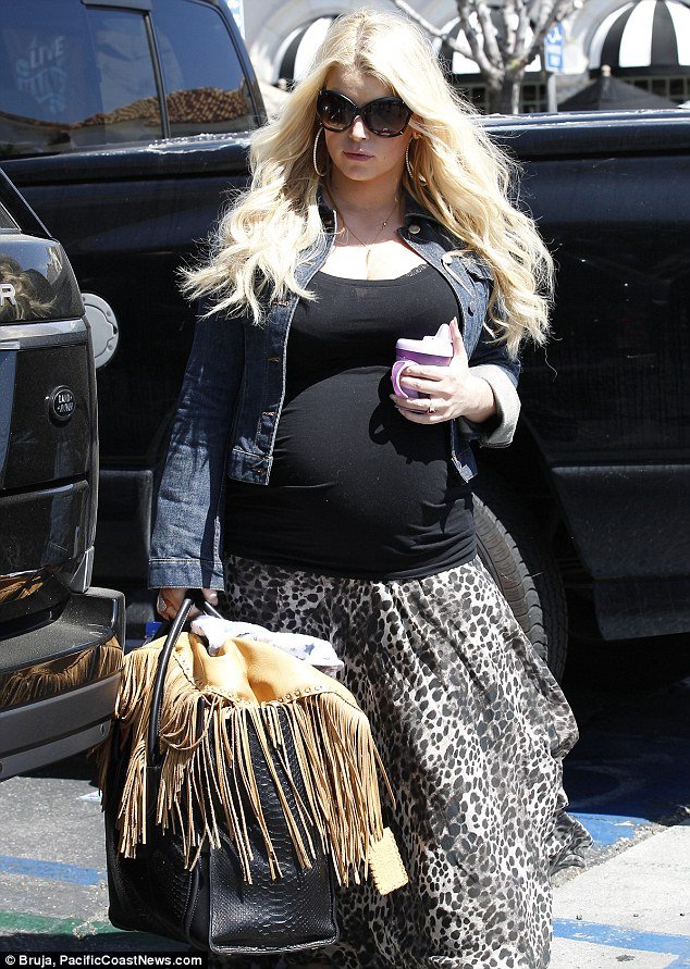 H τρομακτική μετάλλαξη γνωστής τραγουδίστριας -Στα όρια της ανορεξίας [εικόνες] | iefimerida.gr 4