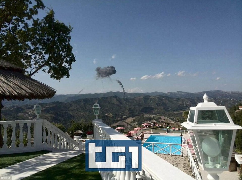 Η στιγμή που δύο ιταλικά μαχητικά αεροσκάφη συγκρούονται στον αέρα -Νεκροί οι δύο πιλότοι [εικόνες & βίντεο] | iefimerida.gr 4