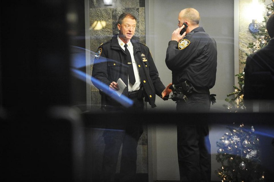 Σοκ στη Γουόλ Στριτ: Μεγαλοχρηματιστής δολοφονήθηκε από τον γιο του [βίντεο & εικόνες] | iefimerida.gr 11