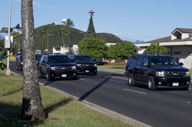 Τι συμβαίνει όταν οι Ομπάμα πάνε στη θάλασσα -Πράκτορες με τζετ σκι απέκλεισαν παραλία [εικόνες] | iefimerida.gr 0
