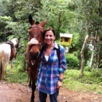 Ελληνίδα παραγωγός του CNN τραυματίστηκε στα επεισόδια στη Βραζιλία -Η Μπάρμπαρα Αρβανιτίδης ζει στο Σάο Πάολο [εικόνες] | iefimerida.gr 1