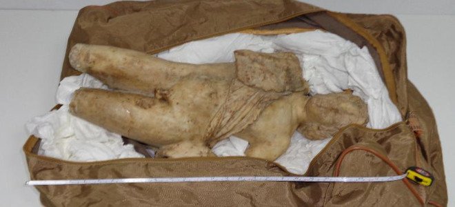 Συνέλαβαν αρχιφύλακα του Τμήματος Αρχαιοκαπηλίας για... αρχαιοκαπηλία -Στο 1 εκατ. ευρώ η «λεία» [εικόνες] | iefimerida.gr 0