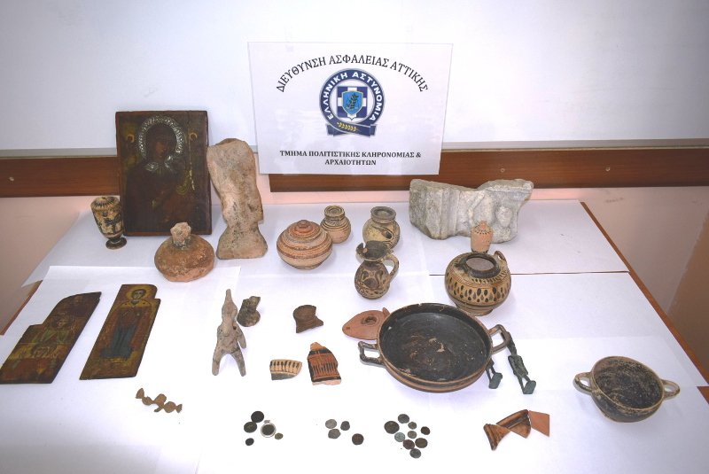 Αρχαιοκάπηλοι είχαν δώσει ραντεβού σε κεντρικό ξενοδοχείο της Αθήνας -Πουλούσαν μνημεία για 200.000 ευρώ [εικόνες] | iefimerida.gr 0