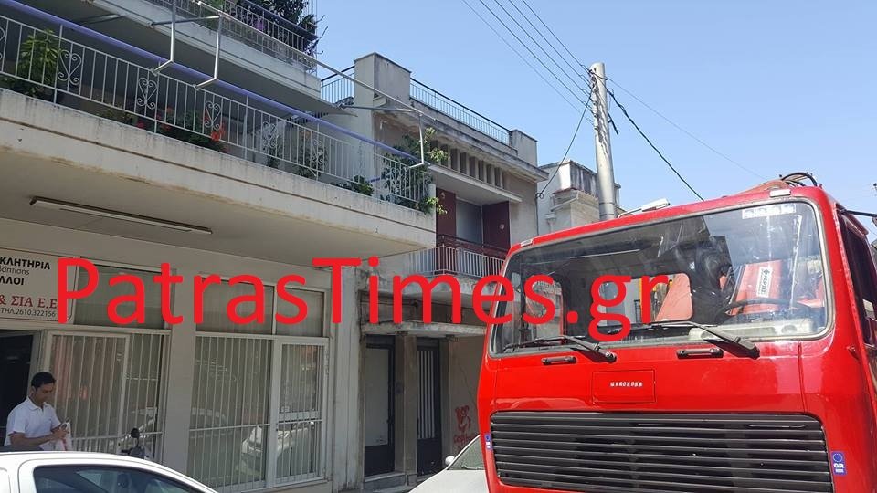 Πάτρα: Επεσε από το μπαλκόνι ο πρώην αρχηγός της Πυροσβεστικής [εικόνες] | iefimerida.gr 1