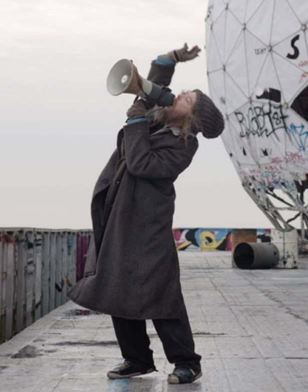 Κέιτ Μπλάνσετ: Βρώμικη και με μούσια η διάσημη ηθοποιός [εικόνες]  | iefimerida.gr 2