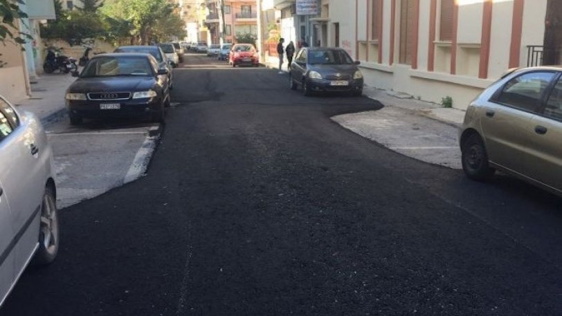 Μια ασφαλτόστρωση που έγινε viral -Τι απαντά ο δήμος Ρεθύμνου [εικόνες & βίντεο]  | iefimerida.gr 0
