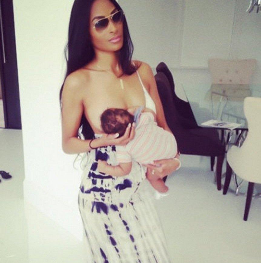 Αυτό το μοντέλο έκανε την προκλητικότερη φωτογραφία θηλασμού [εικόνες] | iefimerida.gr 1