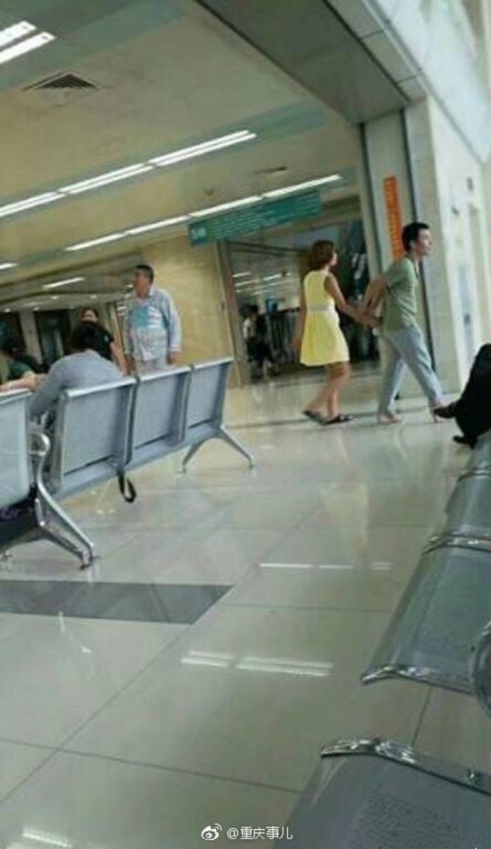 Επικό: Φόρεσε τα τακούνια της κοπέλας του γιατί πόνεσαν τα πόδια της [εικόνες] | iefimerida.gr 2