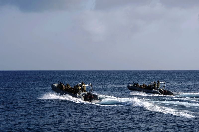 Eντυπωσιακές εικόνες: Καρέ καρέ η άσκηση ανακατάληψης βραχονησίδας του στρατού [εικόνες] | iefimerida.gr 6