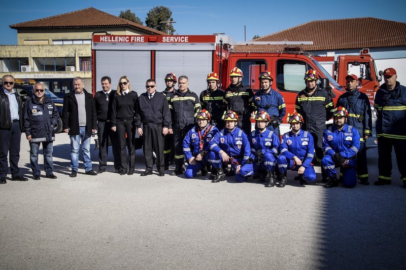 Σε πλήρη ετοιμότητα η Πυροσβεστική -Ασκηση πυρόσβεσης και διάσωσης μετά από σεισμό [εικόνες] | iefimerida.gr 4