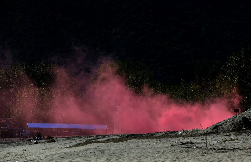 Απόβαση κομάντο σε ελληνική παραλία με πολεμικά ελικόπτερα και βάρκες -Εντυπωσιακά καρέ από την άσκηση «Σάρισα» [εικόνες] | iefimerida.gr 11