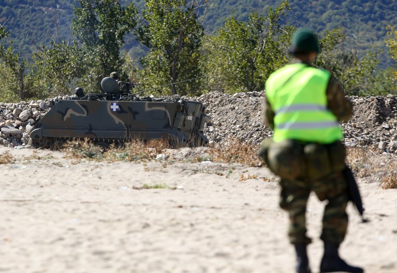 Απόβαση κομάντο σε ελληνική παραλία με πολεμικά ελικόπτερα και βάρκες -Εντυπωσιακά καρέ από την άσκηση «Σάρισα» [εικόνες] | iefimerida.gr 14