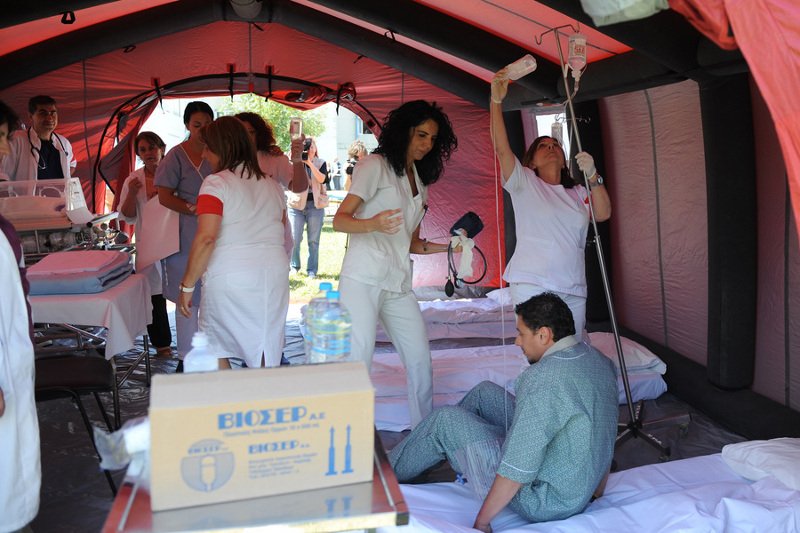 Ασκηση για σεισμό στο πανεπιστημιακό νοσοκομείο Πάτρας -«Απεγκλωβισμοί» και εκκένωση [εικόνες] | iefimerida.gr 1