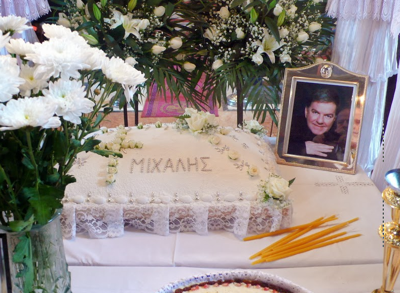 Οι άνθρωποι της μόδας ξέχασαν τον Μιχάλη Ασλάνη- Ελάχιστοι συγγενείς στο μνημόσυνο του σχεδιαστή  [εικόνα] | iefimerida.gr 0