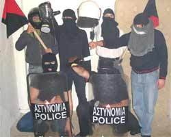 Η ΕΛ.ΑΣ. αναζητεί τον προμηθευτή όπλων των τρομοκρατών [εικόνες] | iefimerida.gr 2