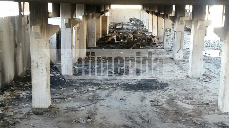 Στο άβατο του Ασπροπύργου: Εκεί που «γδύνουν» τα κλεμμένα ΙΧ και στη συνέχεια τα πυρπολούν [εικόνες] | iefimerida.gr 2