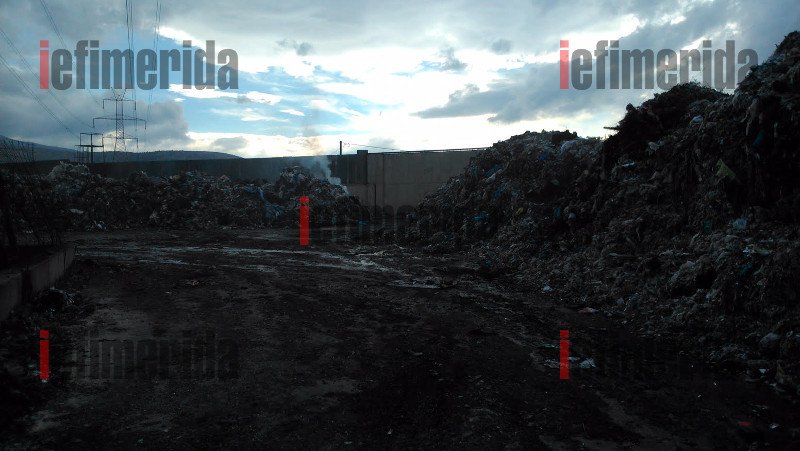  Μπήκαμε μέσα στο εργοστάσιο ανακύκλωσης στον Ασπρόπυργο -«Καπνίζει» ακόμη, 14 ημέρες μετά [εικόνες] | iefimerida.gr 11