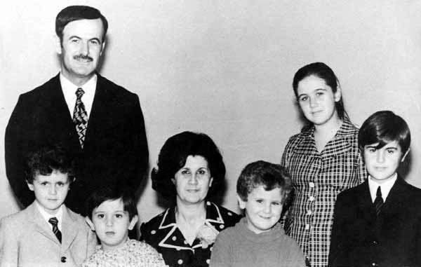 Μαχέρ αλ Άσαντ: Ο σκληρός αδελφός του Μπασάρ που φέρεται να είναι πίσω από την επίθεση με τα χημικά | iefimerida.gr 0