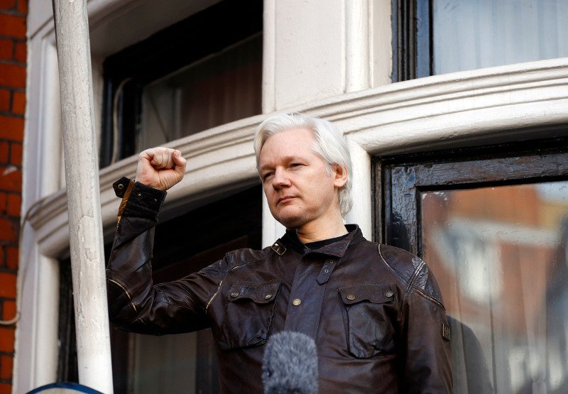 Τα Wikileaks ζήτησαν... ρουσφέτι προεκλογικά από τον Τραμπ, να διορίσει τον Ασάνζ πρέσβη | iefimerida.gr 0