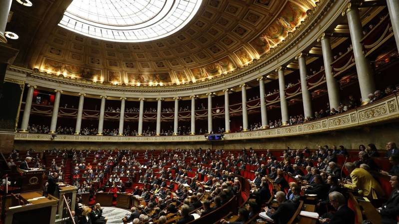 Απόλυτη πλειοψηφία αλλά όχι θρίαμβος για τον Μακρόν -Αποχή σε ιστορικά επίπεδα | iefimerida.gr 16