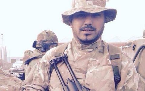 Η σκοτεινή οργάνωση του Βρετανού που έστησε τζαμί στη Λέσβο -Η σχέση του με τα μέλη ΜΚΟ που συνελήφθησαν [εικόνες] | iefimerida.gr 1