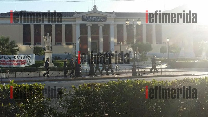 Αστυνομικοί και κλούβες στις εισόδους Νομικής-ΑΣΟΕΕ-Πολυτεχνείου -Για να μην κάνουν «ντου» καταληψίες [εικόνες] | iefimerida.gr 9
