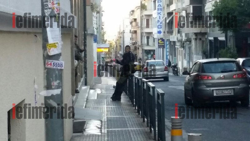 Αστυνομικοί και κλούβες στις εισόδους Νομικής-ΑΣΟΕΕ-Πολυτεχνείου -Για να μην κάνουν «ντου» καταληψίες [εικόνες] | iefimerida.gr 2