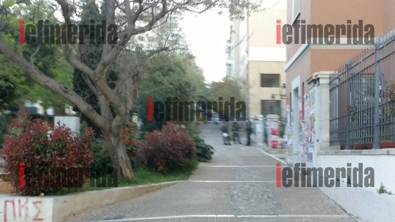 Αστυνομικοί και κλούβες στις εισόδους Νομικής-ΑΣΟΕΕ-Πολυτεχνείου -Για να μην κάνουν «ντου» καταληψίες [εικόνες] | iefimerida.gr 5