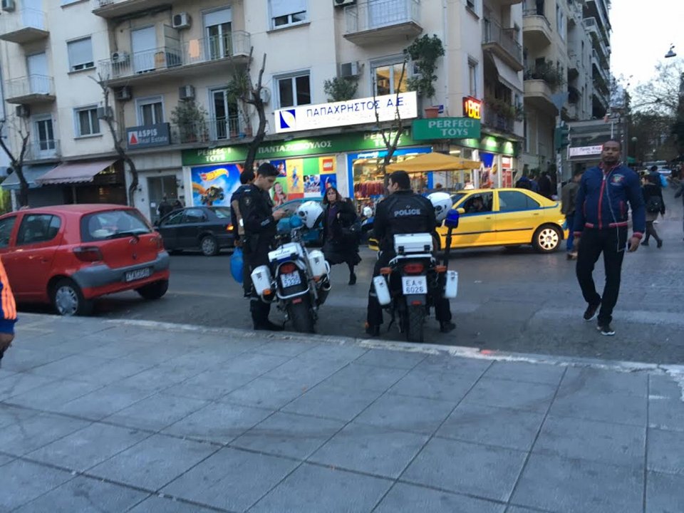 Εκτακτα δρομολόγια για τους πρόσφυγες από Βικτώρια στο Ελληνικό | iefimerida.gr 0