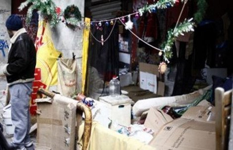 Το δημοφιλέστερο άρθρο του iefimerida.gr για το 2013: Ο άστεγος της Δεληγιώργη [εικόνες] | iefimerida.gr 0