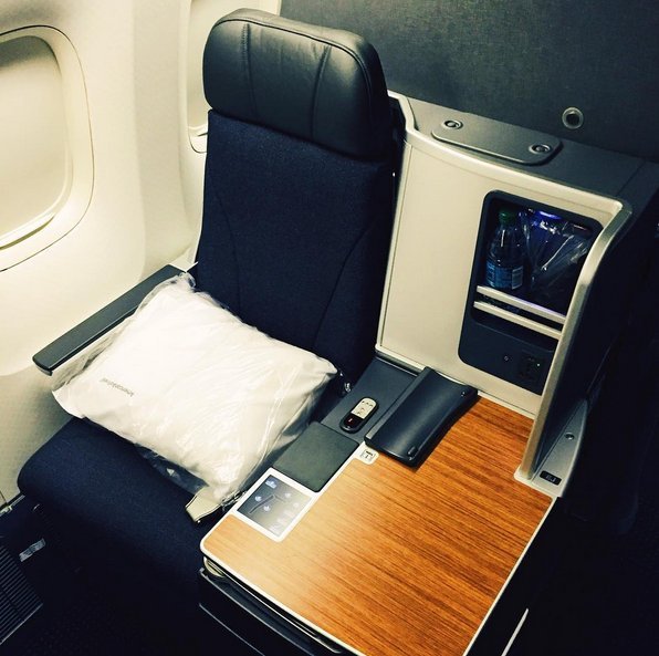 Ενας «άστεγος» που γυρίζει όλο τον κόσμο ταξιδεύοντας μόνο στην Α' θέση [εικόνες] | iefimerida.gr 6