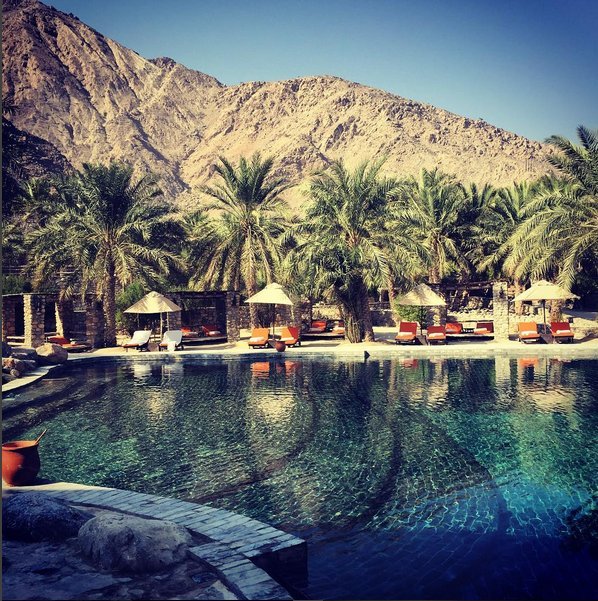 Ενας «άστεγος» που γυρίζει όλο τον κόσμο ταξιδεύοντας μόνο στην Α' θέση [εικόνες] | iefimerida.gr 0