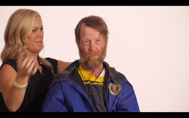 Η απίστευτη μεταμόρφωση ενός άστεγου σε γοητευτικό άντρα [βίντεο + εικόνες] | iefimerida.gr 2