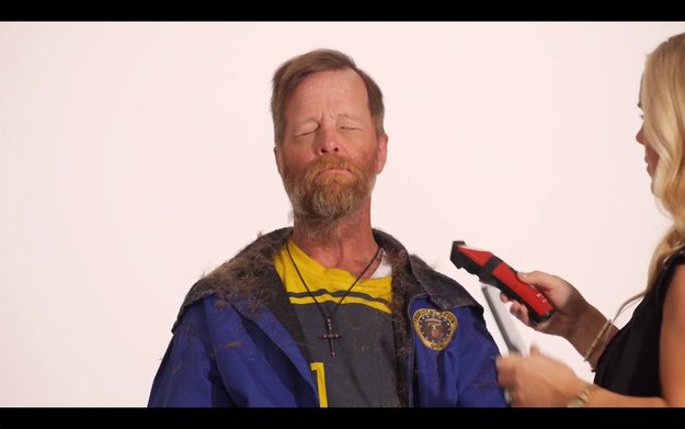 Η απίστευτη μεταμόρφωση ενός άστεγου σε γοητευτικό άντρα [βίντεο + εικόνες] | iefimerida.gr 3