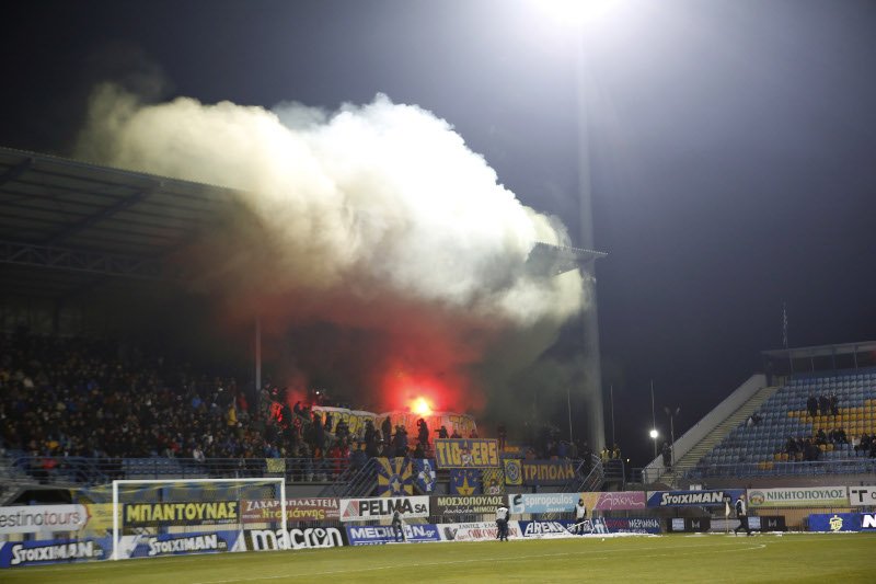 Προσωρινή διακοπή του αγώνα ανάμεσα σε Αστέρα Τρίπολης και Ολυμπιακό [εικόνες] | iefimerida.gr 0